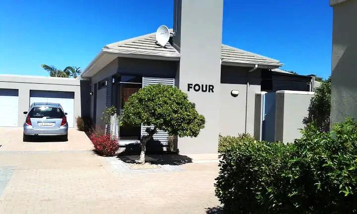 3 Bedroom Property for Sale in Sunset Links Western Cape